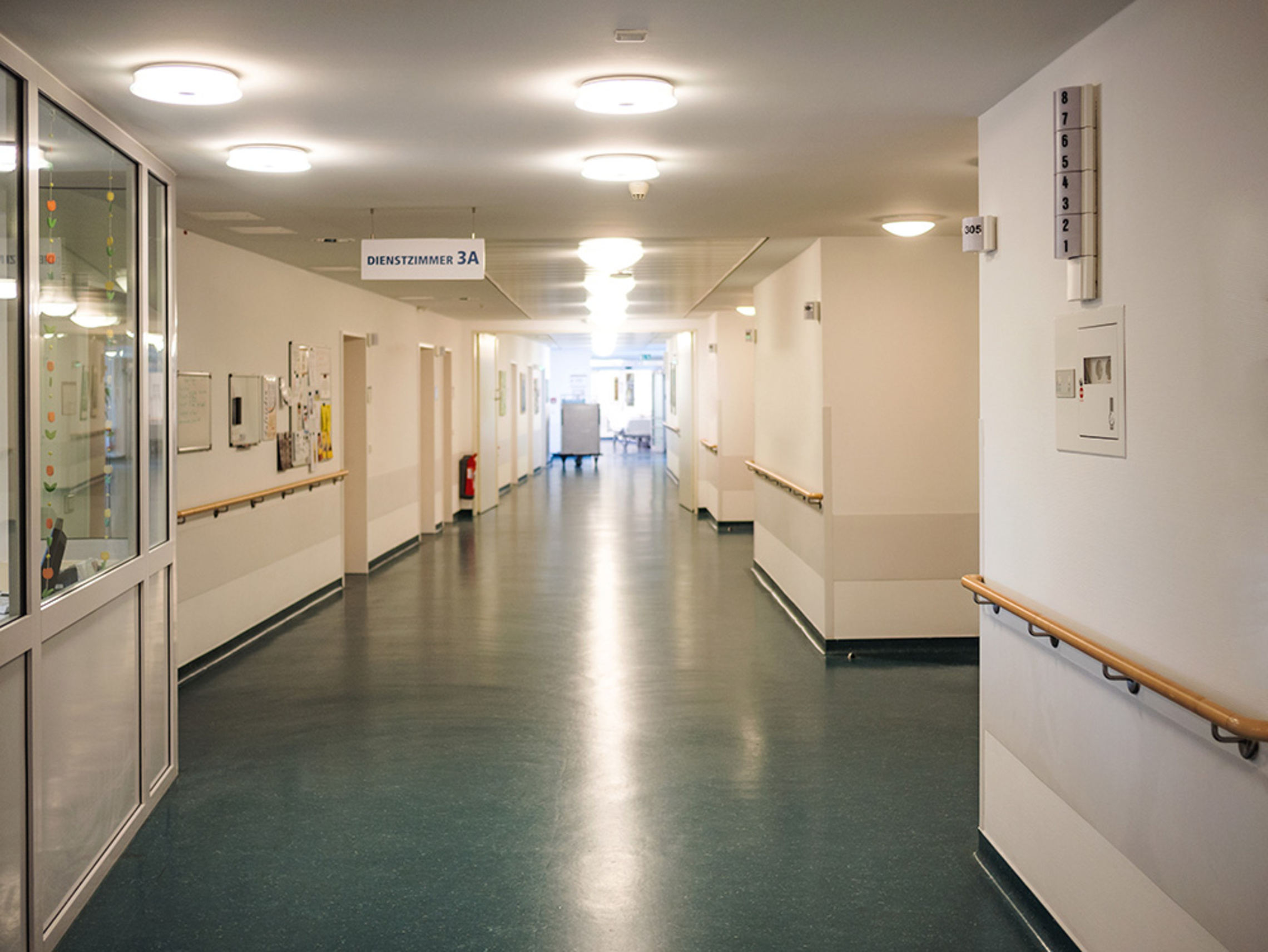 Feststell&shy;anlagen bei EKS Elektro-, Kommunikations-und Sicherheitstechnik Rieth GmbH in Oberhosenbach