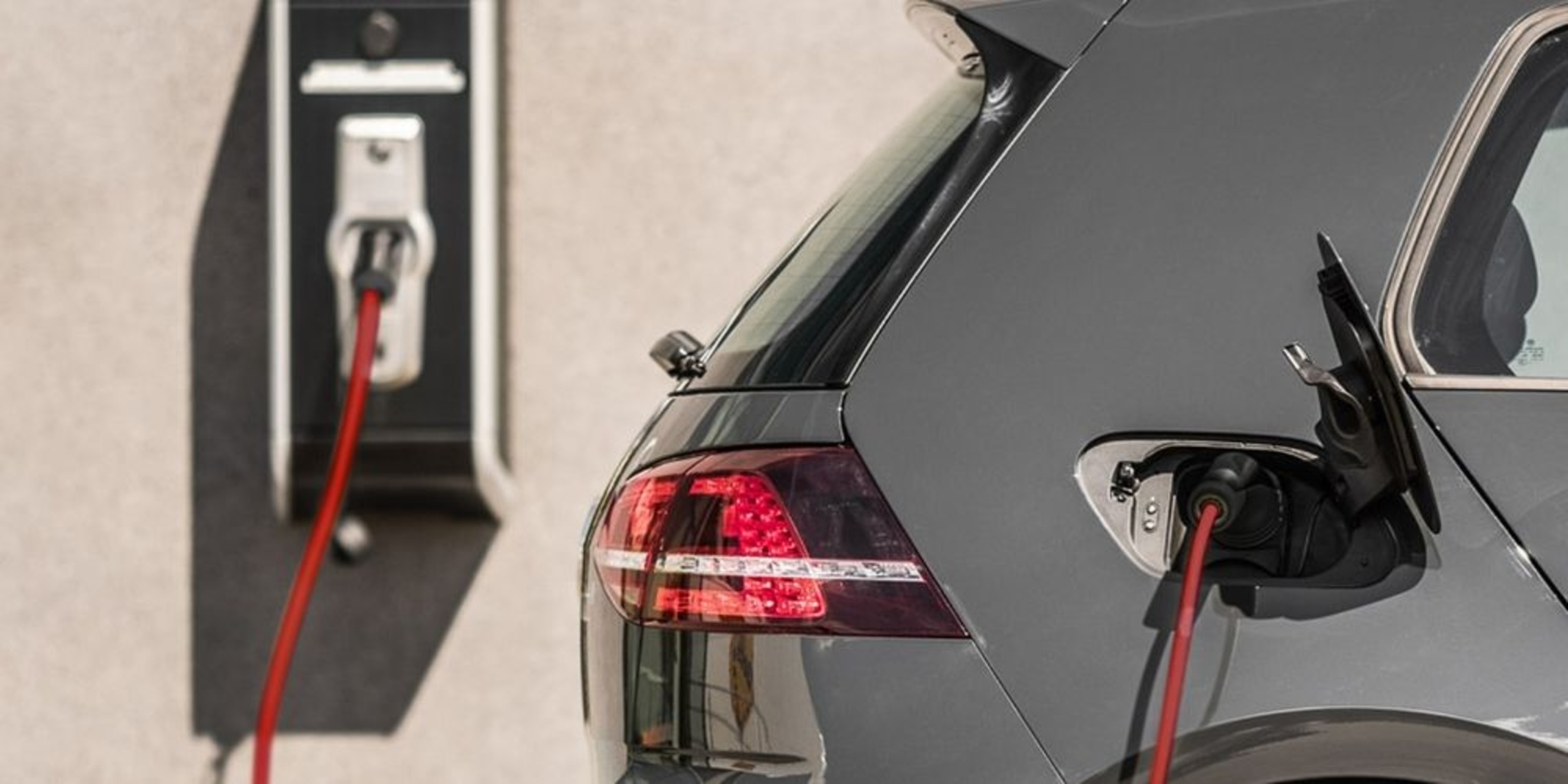 Schutz für E-Mobility bei EKS Elektro-, Kommunikations-und Sicherheitstechnik Rieth GmbH in Oberhosenbach