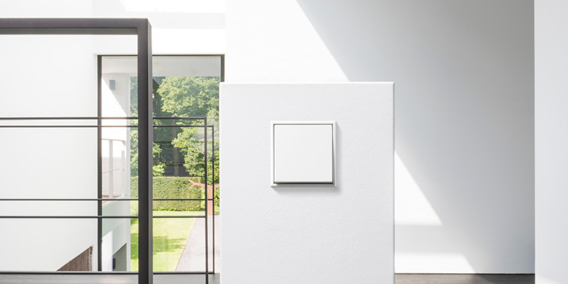 JUNG Schalterprogramme bei EKS Elektro-, Kommunikations-und Sicherheitstechnik Rieth GmbH in Oberhosenbach